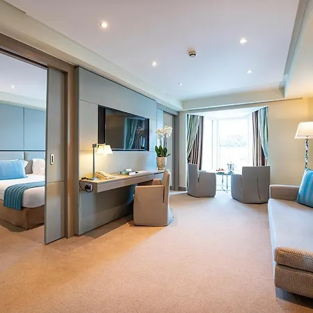 Port Palace Hotel 4*