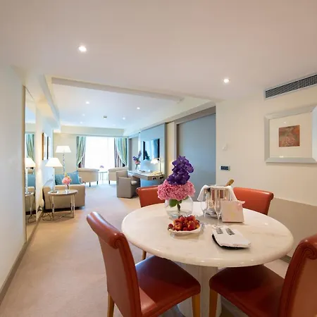 Port Palace Hotel 4*