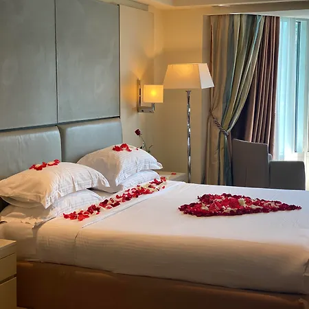 Port Palace 4*