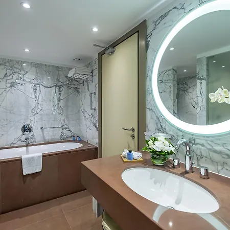 Port Palace Ξενοδοχείο 4*