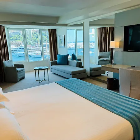 Ξενοδοχείο Port Palace 4*