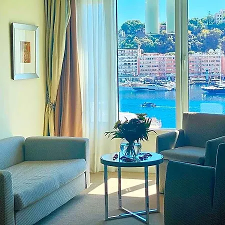 Port Palace 4*