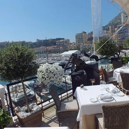 Hotel Port Palace