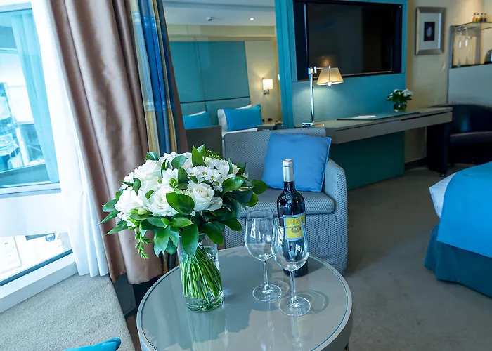 Port Palace 4*